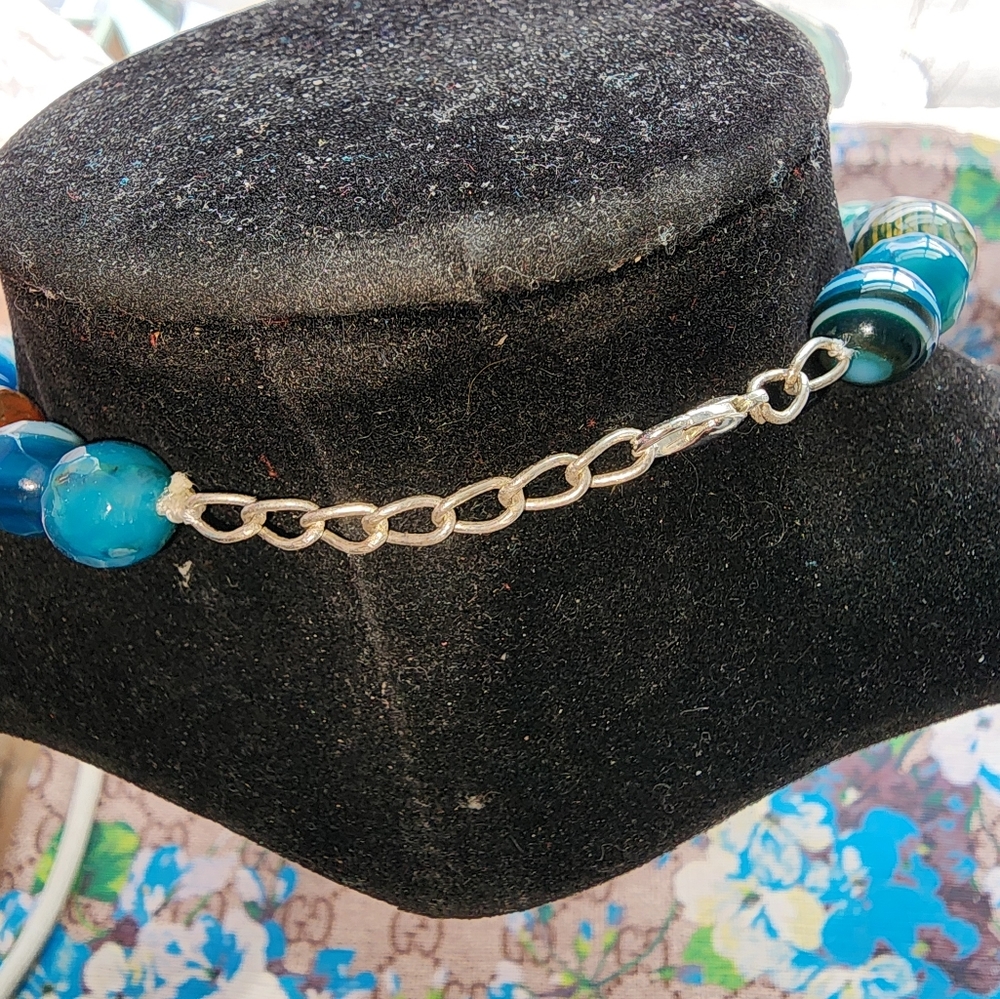 MULTI FACUTED CRYSTAL 22" NECKLACE - Picture 7 of 9